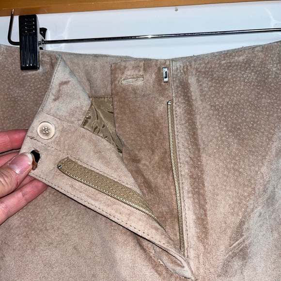 Apostrophe NWT Women’s Stylish Western Genuine Tan Suede Leather Pants Sz 10P - Picture 2 of 9